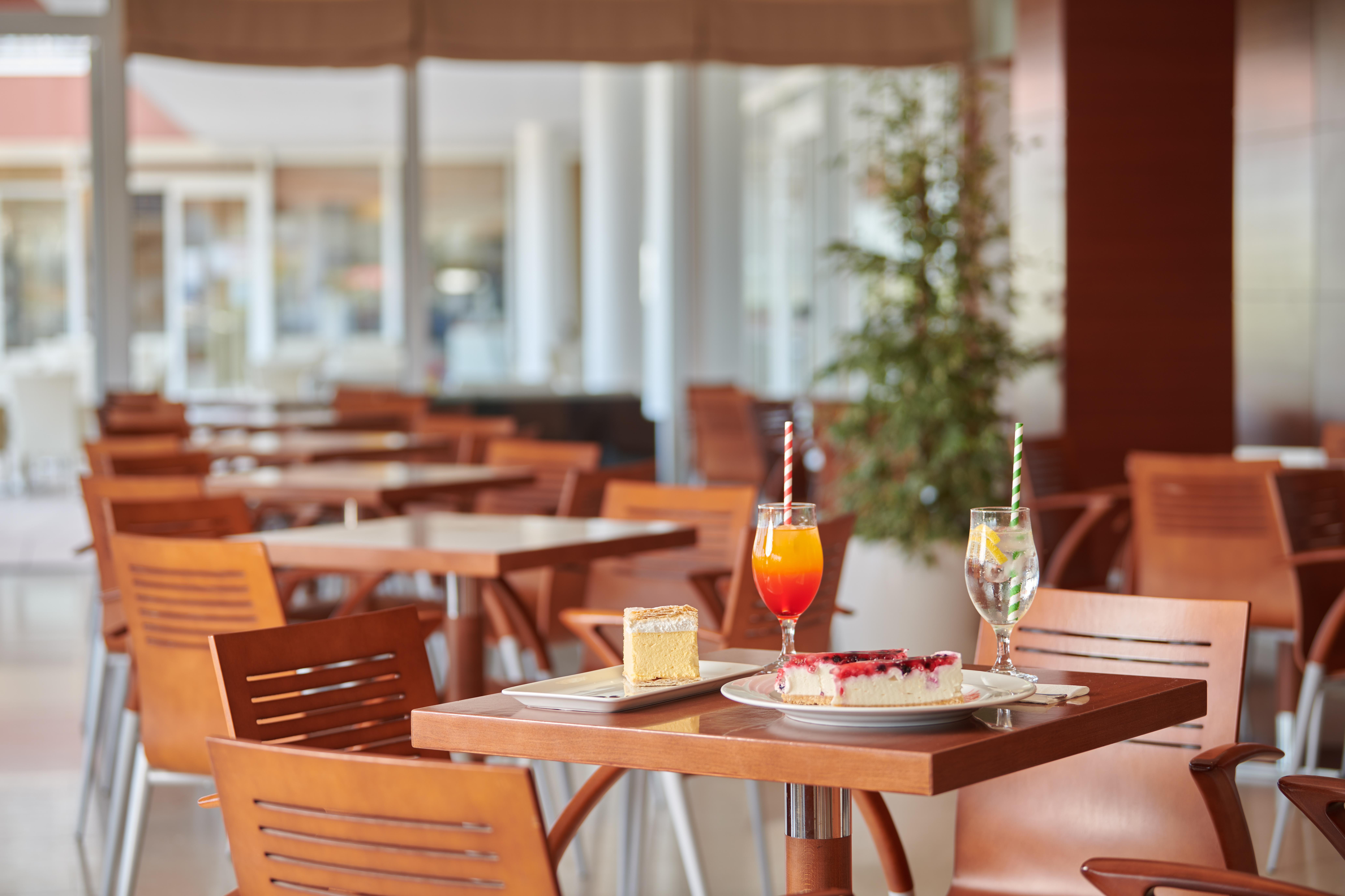 Hotel Albatros Plava Laguna Porec Exterior photo