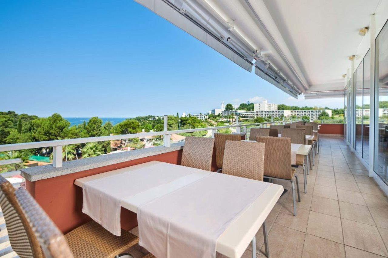 Hotel Albatros Plava Laguna Porec Exterior photo