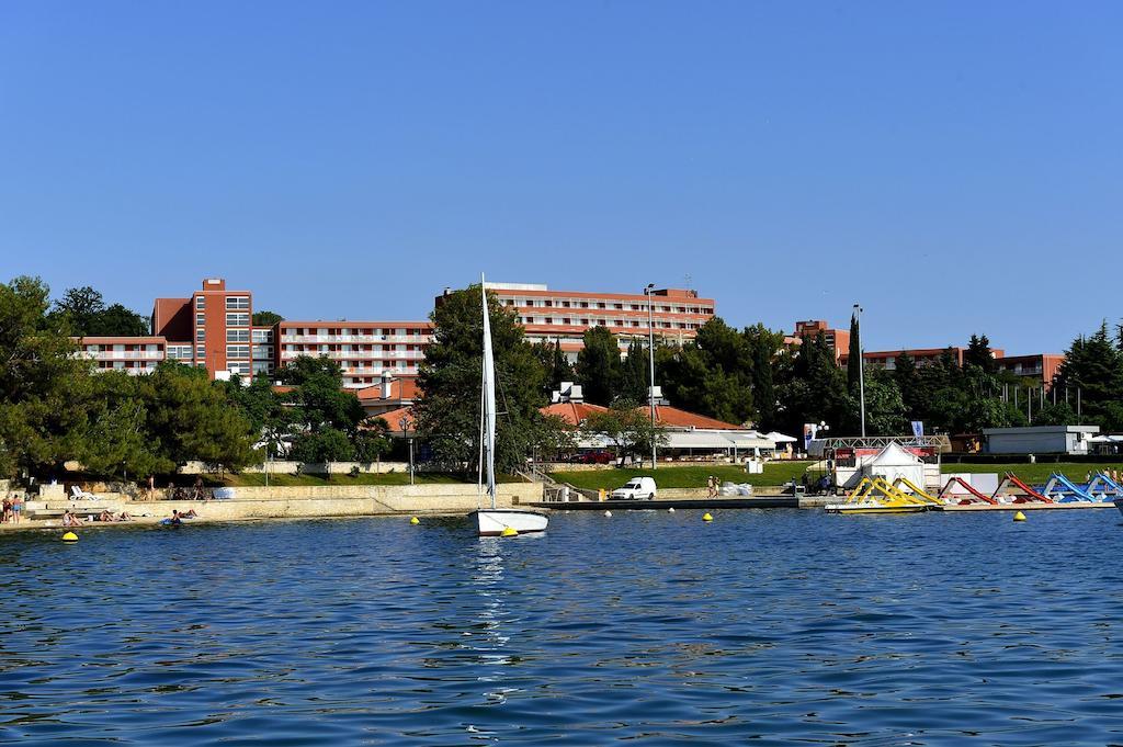 Hotel Albatros Plava Laguna Porec Exterior photo